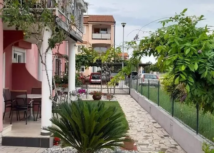 Apartments Dragica